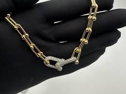 👑طقم عصري الاكثر مبيعا يجمع بين الاناقة والجمال.✨